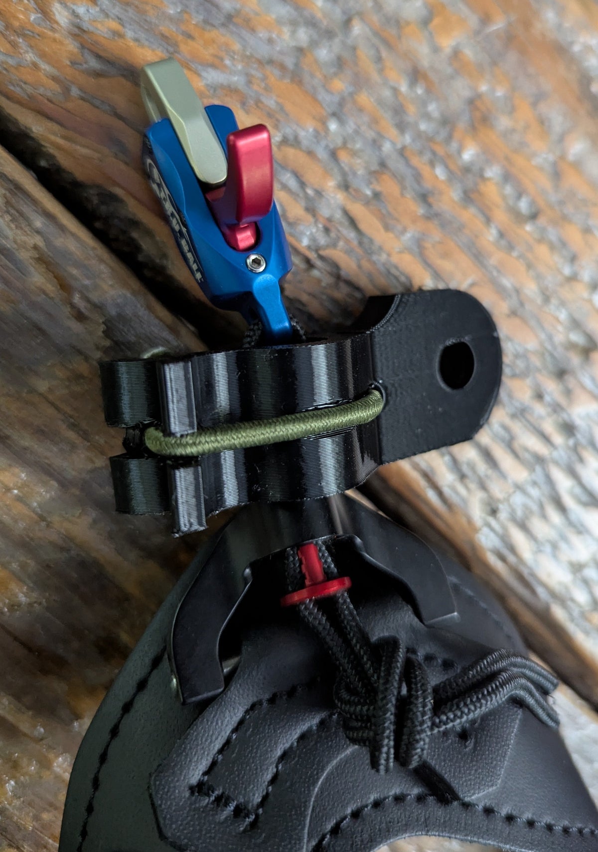 Archery Wrist Release Stabilizer Holster for Mobile / Saddle Hunting